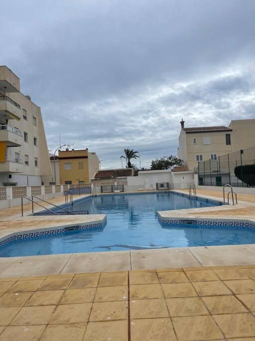 Agradable Apto A Pie De Playa Caleta De Velez Exterior photo